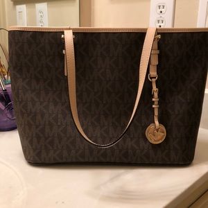 Michael Kors purse